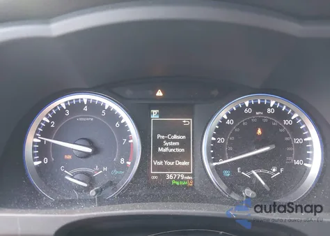 2019 Toyota Highlander Limited Platinum z USA, uszkodzony, nr VIN 5TDDZRFH6KS715079